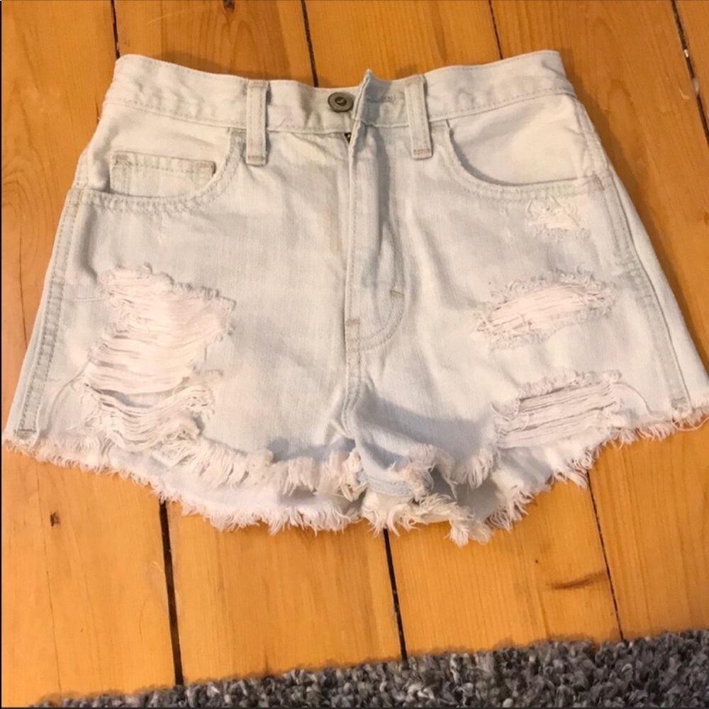 Hollister High waisted shorts🦋